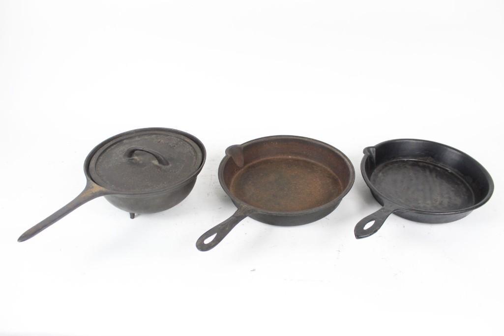 Lot of 3 Antique Cast Iron Skillet Pans,Gate Mark,Round (1 of 15)