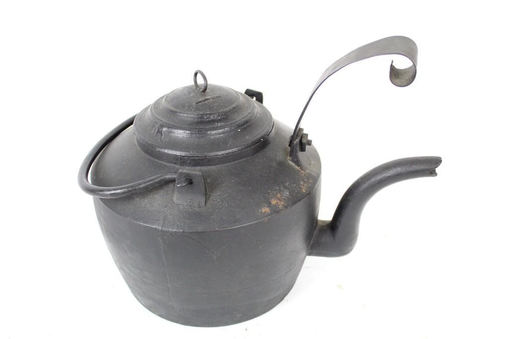 Cast Iron Kettle with Gate Mark & Unusual Coil Spring (1 of 6)