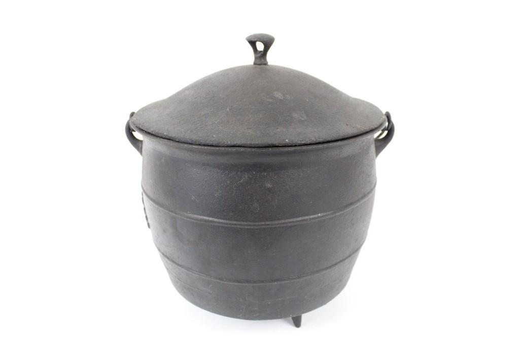 Antique JMB Davidson & Co Albany, NY Cast Iron Caldron (1 of 8)