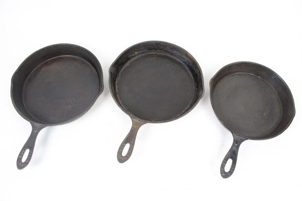 Antique Cast Iron Skillets, 1867 Civil War, Gate Mark (1 of 10)