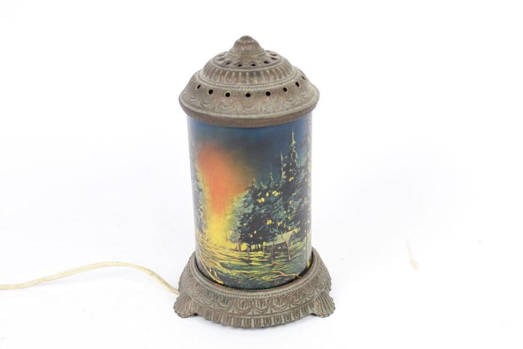 Hurricane Lamp with Forest Fire Scene (1 of 9)