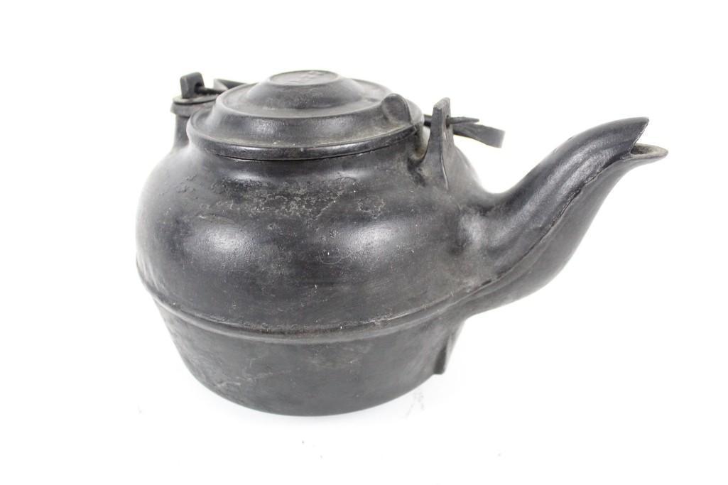 Antique Dated 1877 Cast Iron Tea Kettle with Gate Mark (1 of 5)