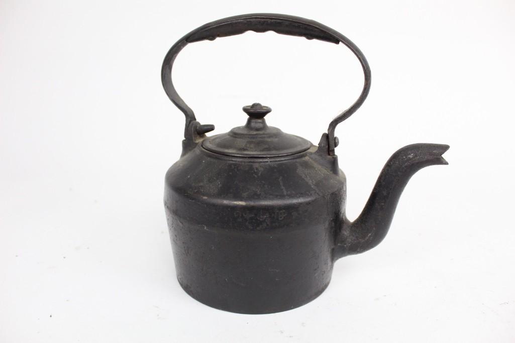 19th C. T&C Clark & Co LTD England Cast Iron Tea Kettle (1 of 9)