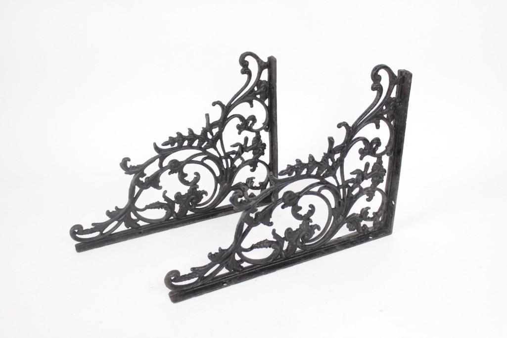 Pair Lrg Antique Cast Iron Floral & VIne Shelf Brackets (1 of 6)