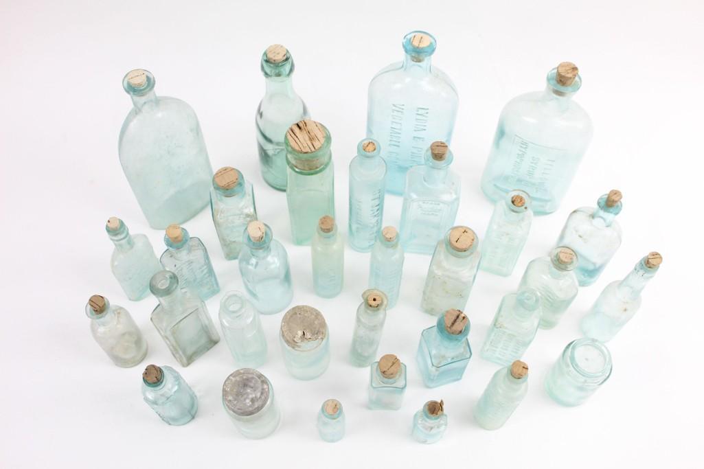 Lot of 32 Antique Small Glass Bottles,Mrs.Winslow's (1 of 10)