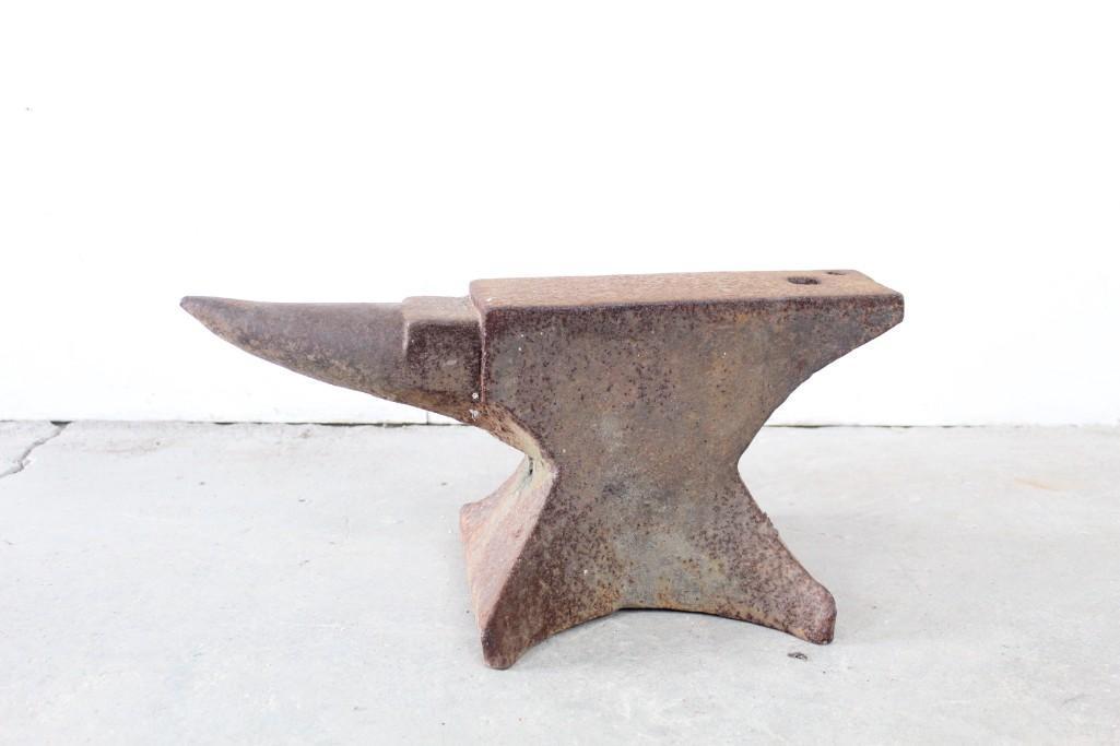 Antique Industrial Blacksmith Iron Anvil (1 of 6)