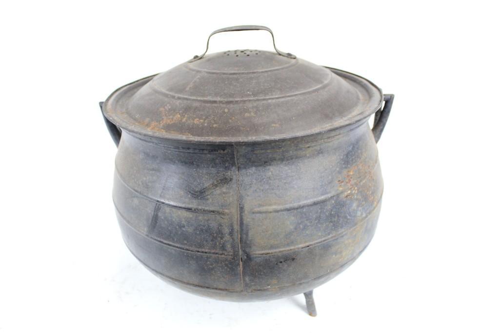 Large Antique Cast Iron Cauldron with Handle and Lid (1 of 7)