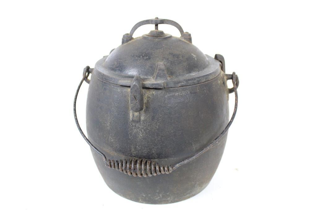 3 Galls Cast Iron Pot with Twist Lid (1 of 9)