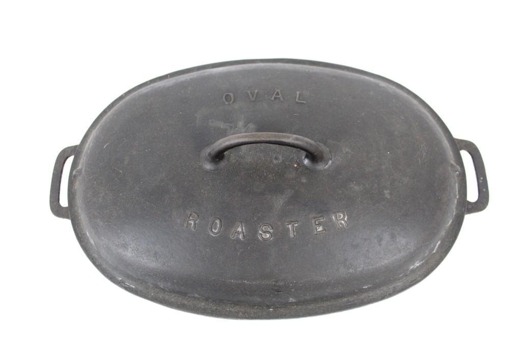 Cast Iron Dutch Oven Oval Roaster Pot with Handles (1 of 7)