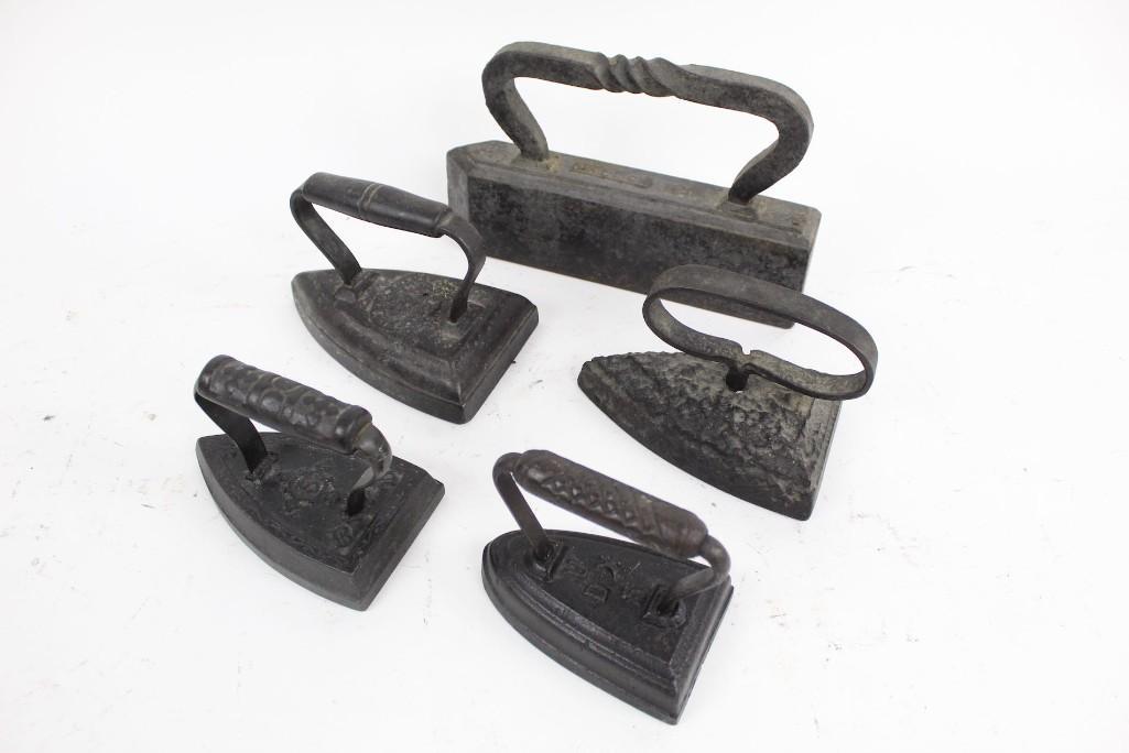 Lot of 5 Misc Antique Cast Iron Sad Flat Clothes Irons (1 of 8)