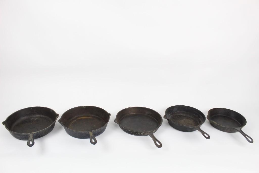 5 Antique Cast Iron Skillets, Different Sizes (1 of 9)