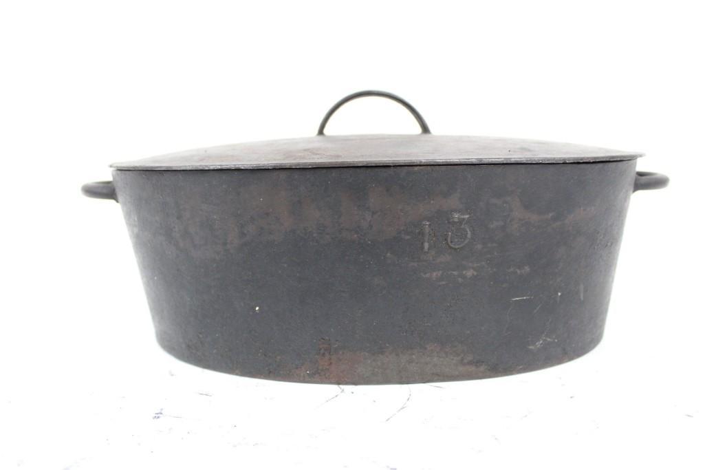 Large Simple Oval Cast Iron Dutch Oven Pot with Lid (1 of 7)