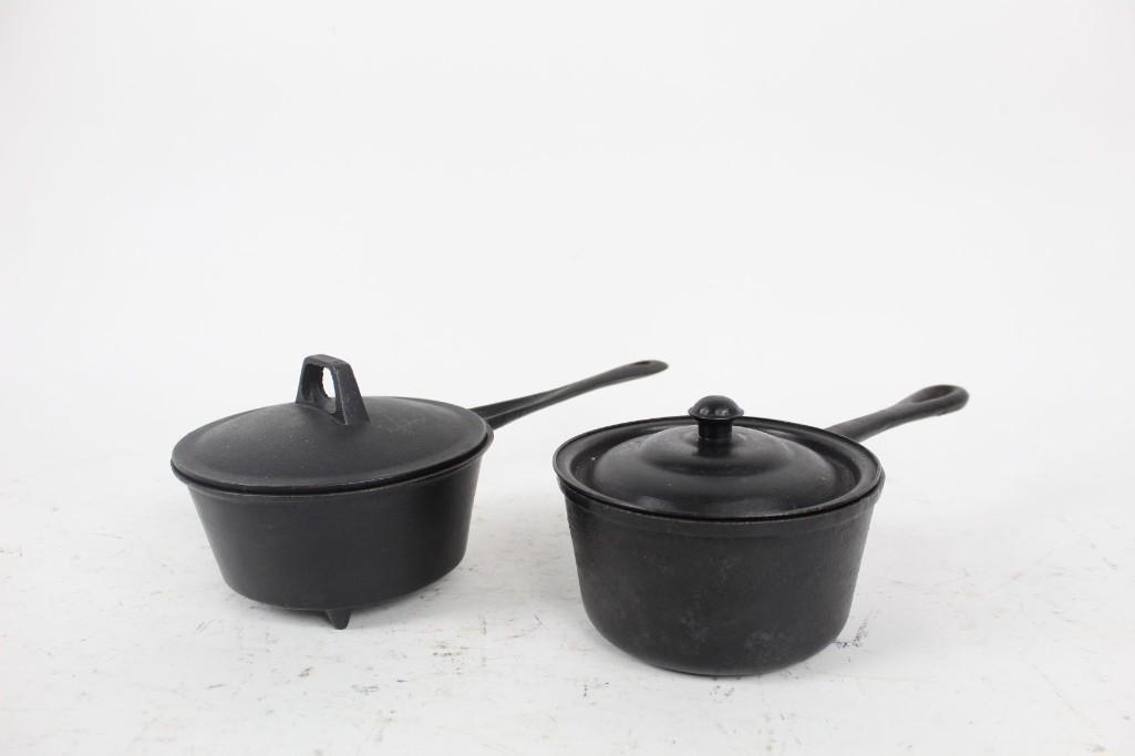 2 Small Antique Cast Iron 1 Qt Pots with Lids (1 of 5)