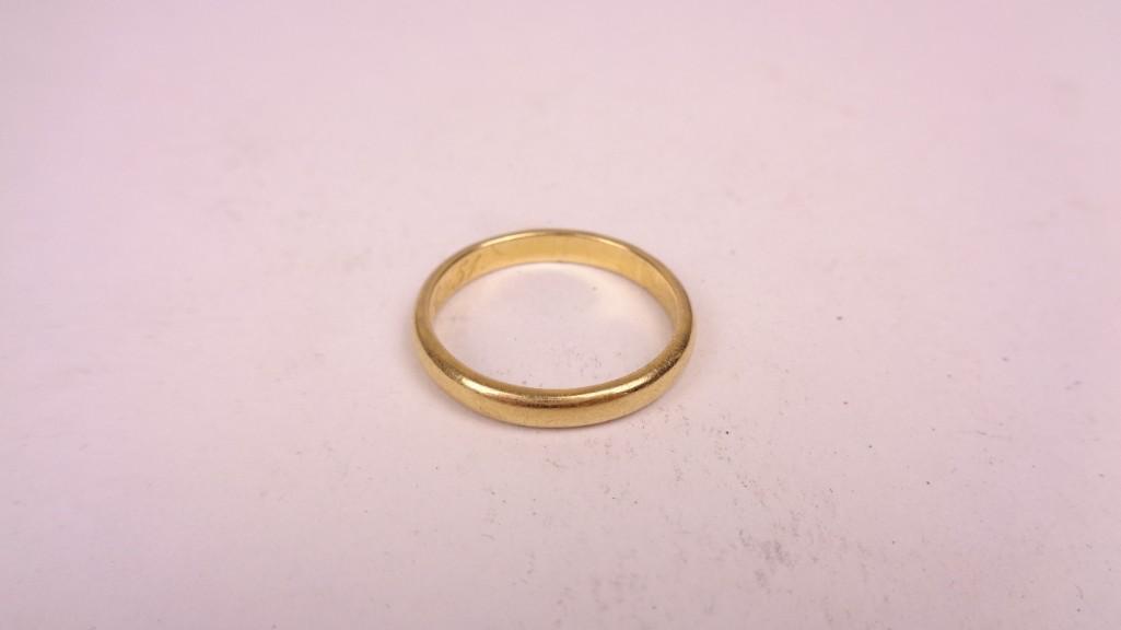 Simple 21.6 Karat Gold Wedding Band Ring with Engraving (1 of 4)