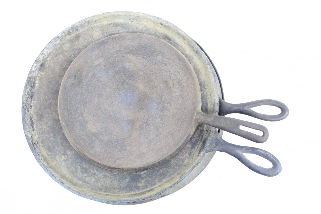 Lot of 6 Antique 19thC. Cast Iron Skillets,Gate Mark (1 of 9)