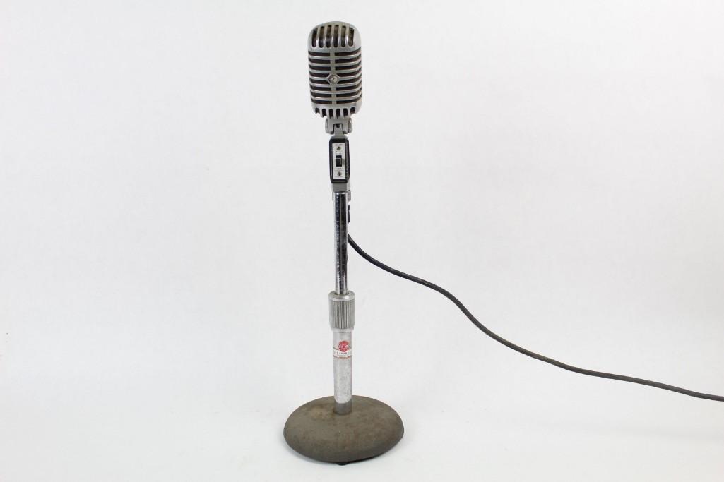 Midcentury Shure 55SW "Elvis" Mic Microphone with Stand: Mid-century modern unidyne dynamic microphone model Shure 55SW, with on/off switchâ€”the famous model often known as an "Elvis mic," since the King often used these with local PA systems on early