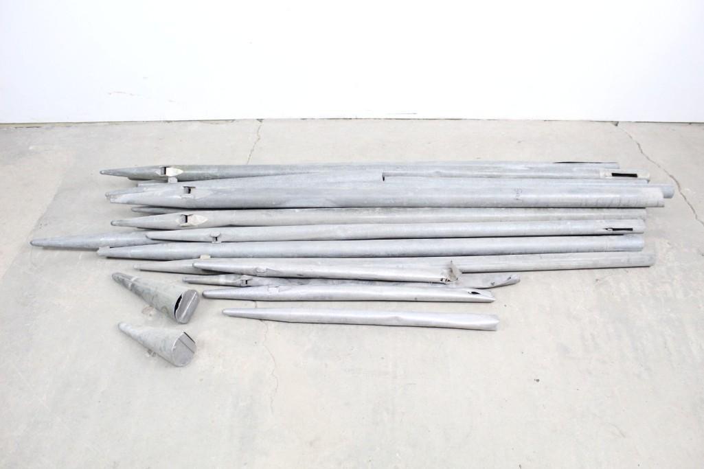Lot Metal Pipe Organ Parts Church Musical Instrument: Lot of Metal Pipe Organ Parts Church Musical Instrument. Pipes are graduated in size and would make an interesting addition to a musical instrument collection. Use them to repair antique instruments, 