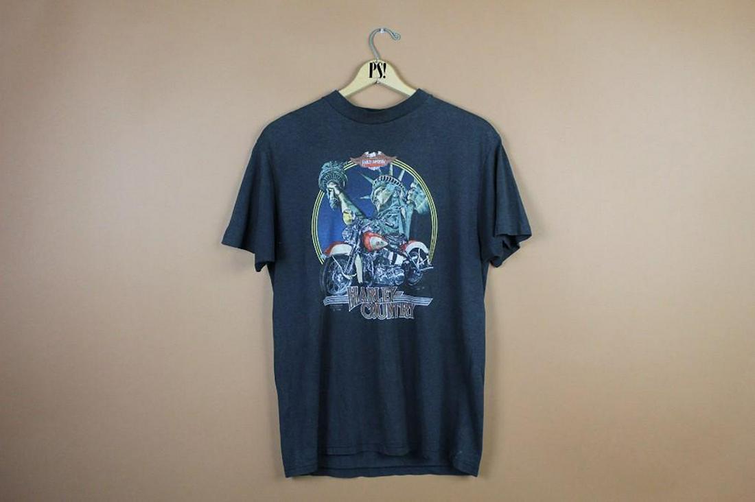 Black XL Harley Davidson Vintage Motorcycle T-Shirt: SHIPPING: We will ship this item in-house, for a $12 flat rate to the Continental US; $2 for each additional shirt. Please contact us for a shipping quote on larger quantities. Black XL Harley Davidso