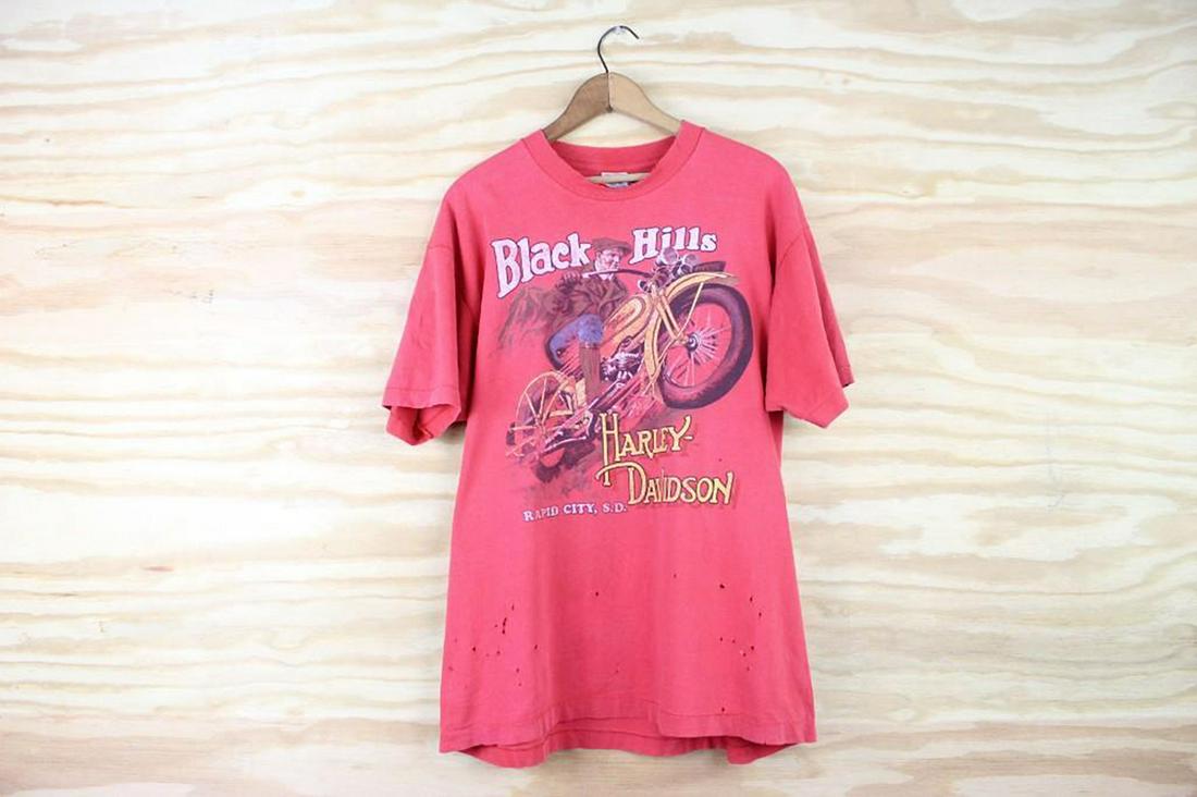 Red XL Harley Davidson Black Hills Vintage T-Shirt 1987: SHIPPING: We will ship this item in-house, for a $12 flat rate to the Continental US; $2 for each additional shirt. Please contact us for a shipping quote on larger quantities. Red XL Harley Davidson 