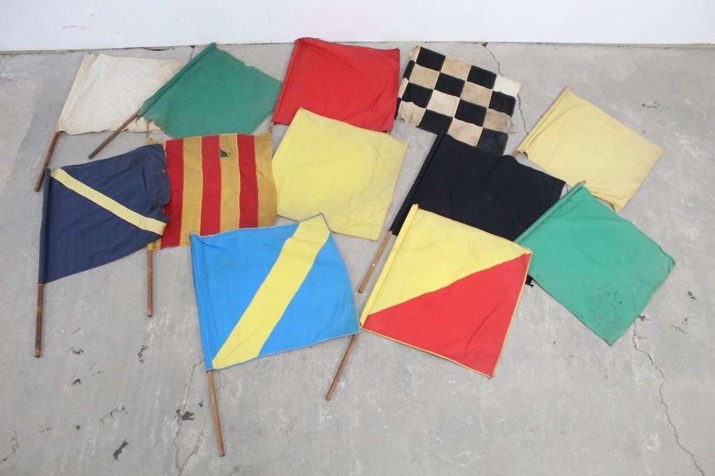 Lot of 12 Vintage Nautical Signal Flags, Maritime, Boat (1 of 4)