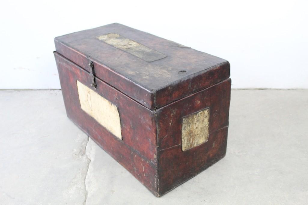 Unusual Two-Tone Leather Storage Trunk, Metal Latch (1 of 10)