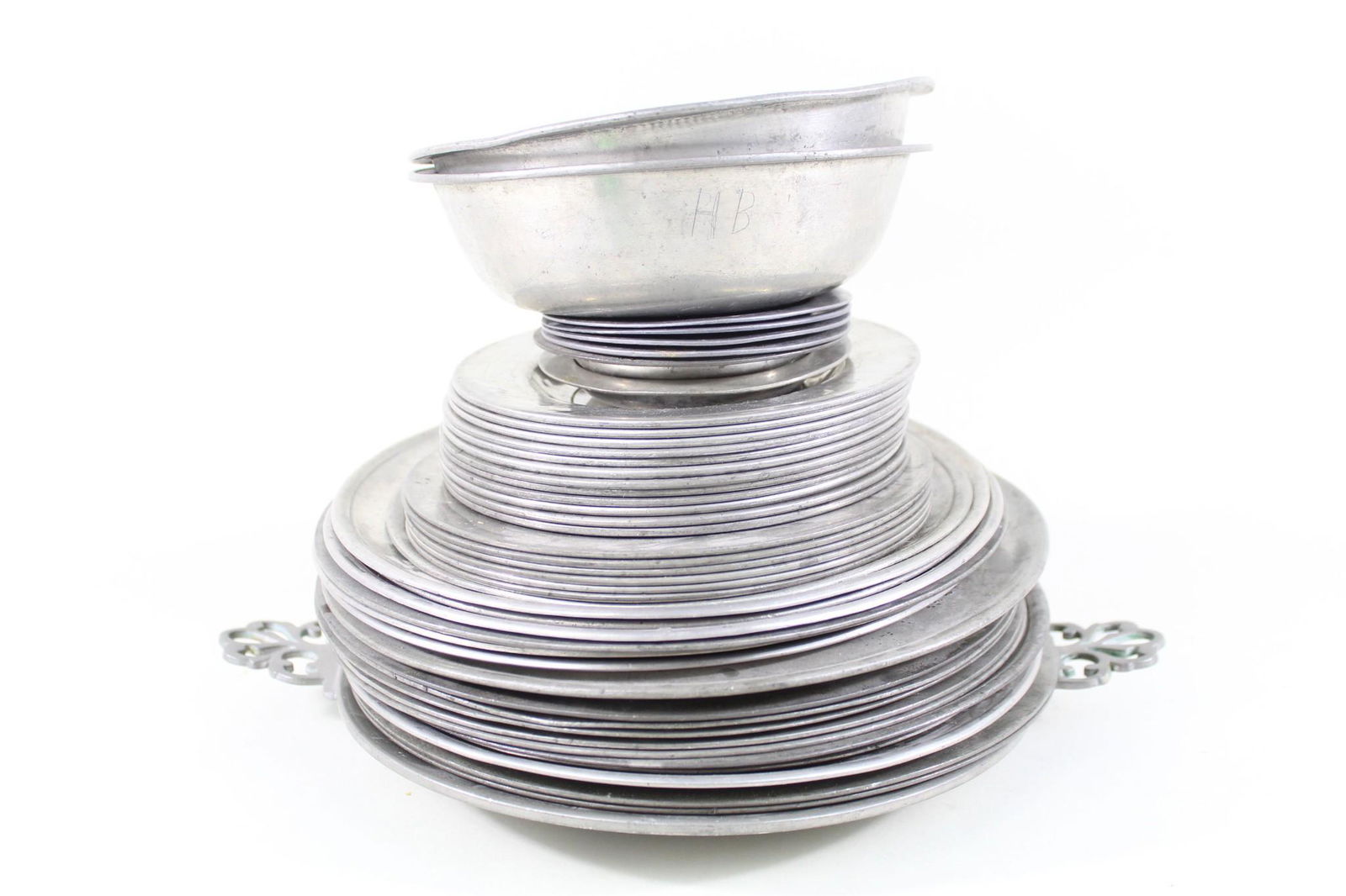 Huge 45 Piece Collection Antique Pewter Bowls & Plates (1 of 20)