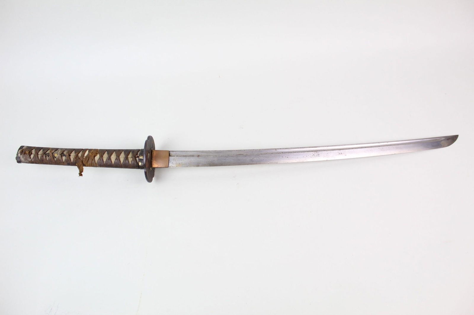 Striking Antique Japanese Samurai Katana Sword w/Menuki (1 of 17)