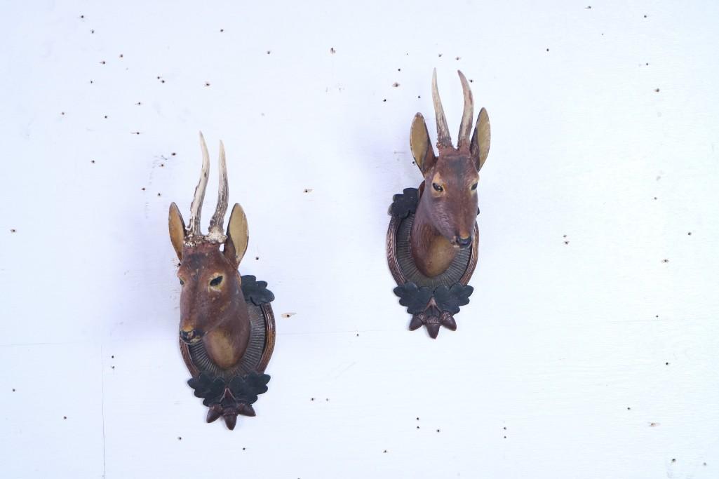 Pair of Miniature Carved Wood Deer Heads W Real Antlers (1 of 5)