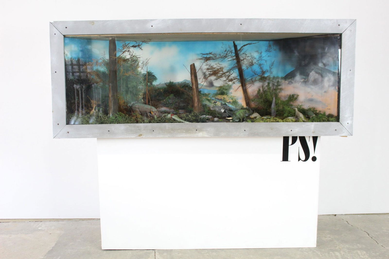 Large Wooden Handmade Dinosaur Diorama Children Museum (1 of 13)