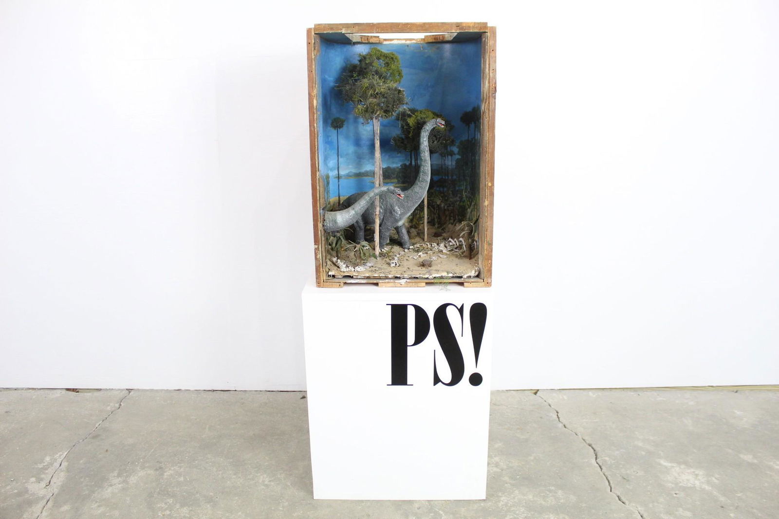 Museum Diorama Display Brontosaurus Dinosaurs,Folk Art (1 of 14)