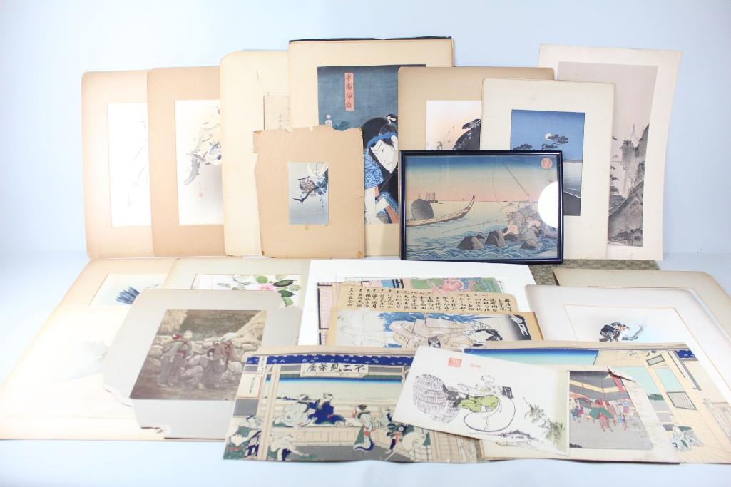 Lot of 20 + Japanese Prints,Paintings,Illustrations,Art (1 of 17)