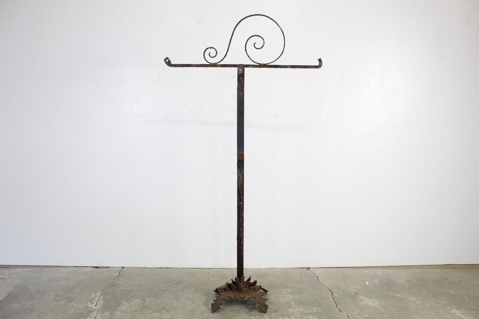 Handmade Wrought Iron Folk Art Clothing Rack Stand 1/2 (1 of 7)