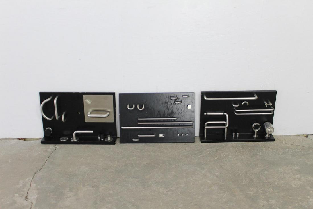 3 Hardware Store Chrome Door & Drawer Handle Displays (1 of 6)
