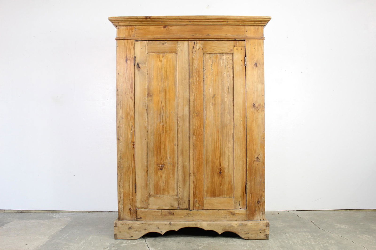 Large Country Farmhouse Wooden Wardrobe Armoire, Patina (1 of 20)