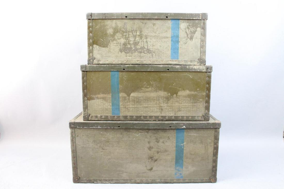 Set of 3 Graduated Metal Army Shipping Cases,Trunks (1 of 13)