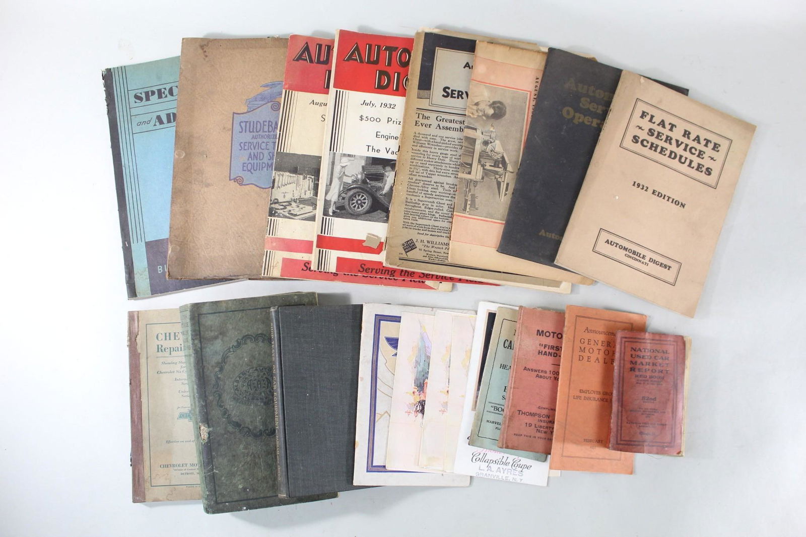 Lot of Automobile Catalogs & Manuals, Buick,Studebaker (1 of 15)