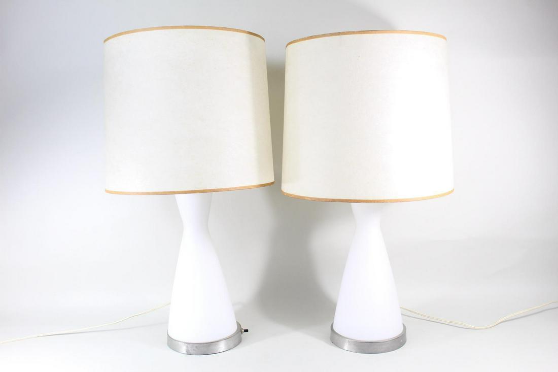 Pair of Mid-Century Modern White Glass Table Lamps (1 of 10)