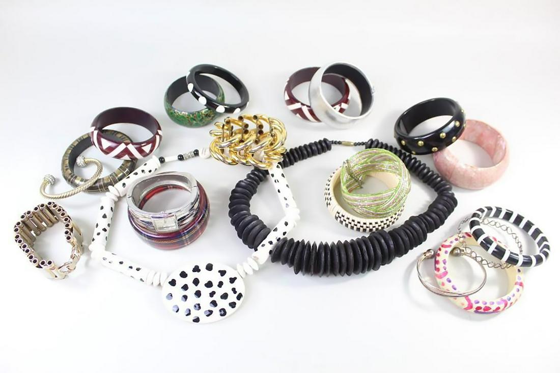 Large Lot of Jewelry 18 Bracelets,2 Necklaces & 1 Watch (1 of 12)