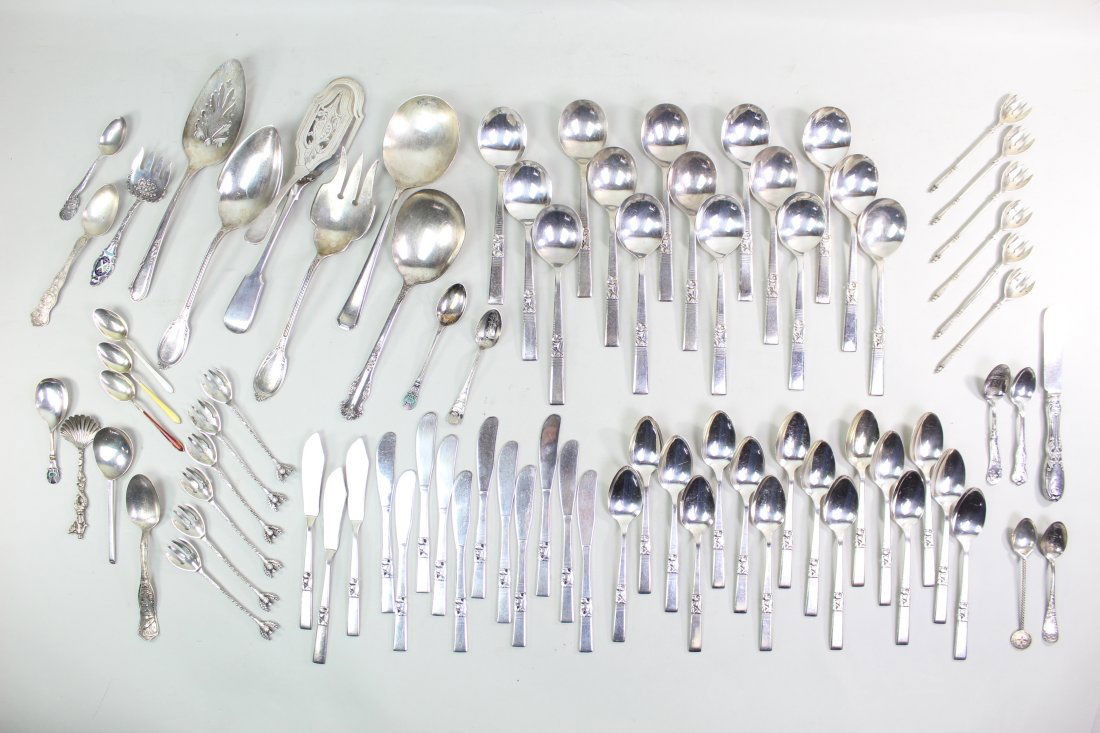 80 Pc Silver Plate & Sterling Flatware & Souvenir Spoons (1 of 19)