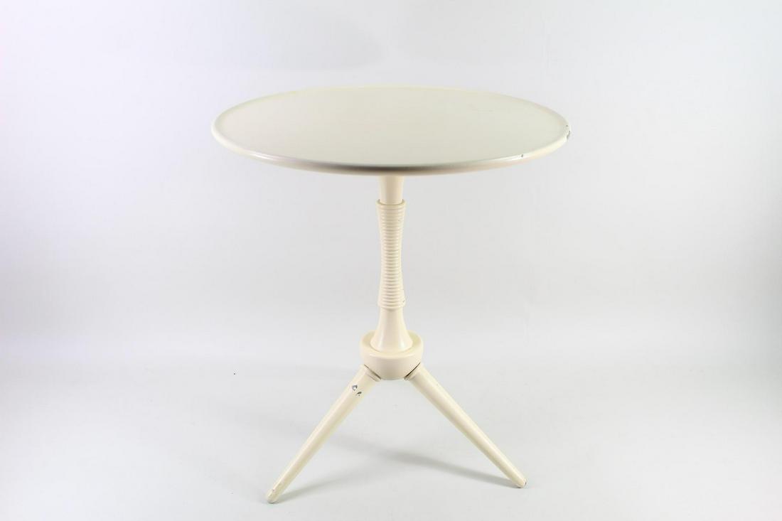 Danish Mid-Century Modern Frits Henningsen Side Table (1 of 10)