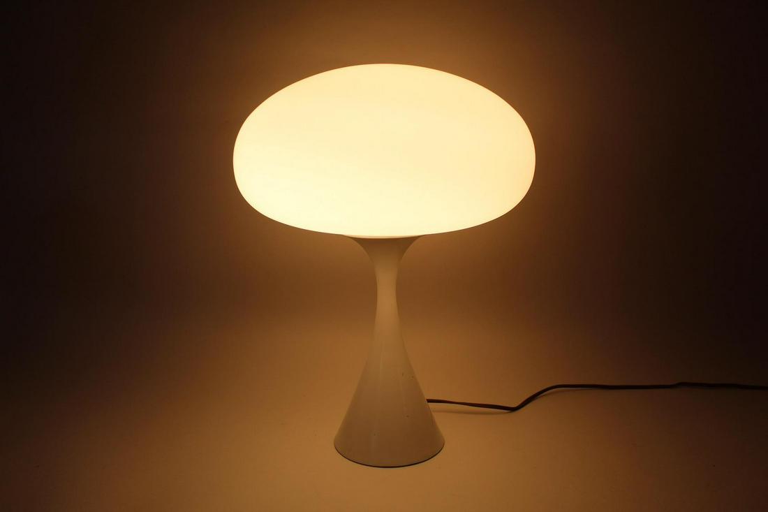 Mid Century Modern White Laurel Mushroom Lamp, B. Curry (1 of 7)