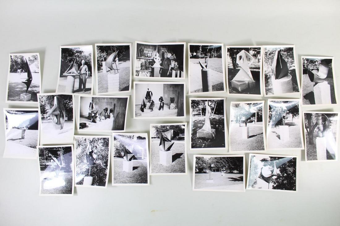 Lot of 20 B&W Photographs Artists Abstract Sculptures: Lot of 20 B&W Photographs Artists Abstract Sculptures. Wonderful lot of photographs of an artist and his mid-century modern, abstract expressionist sculptures. Judging by the number of sculptures,