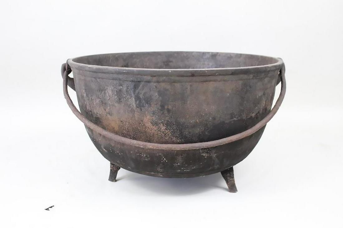 Large Antique Iron Cauldron w/Wrought Handle, Planter (1 of 8)
