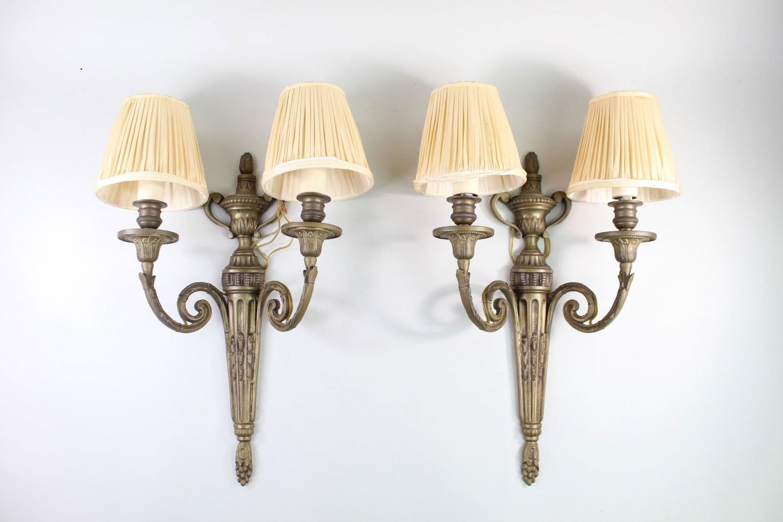 Pair of Electric Neoclassical Cast Bronze Wall Sconces (1 of 13)