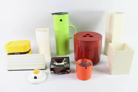 10 Mid-Century Modern Plastic Household Items, Stelton: 10 Mid-Century Modern Plastic Household Items, Stelton. Lot with ten European household items from the 1960 and 1970s including:Thermos "EM77" by Erik Magnussen for Stelton, Denmark.Ice bucket by Cray