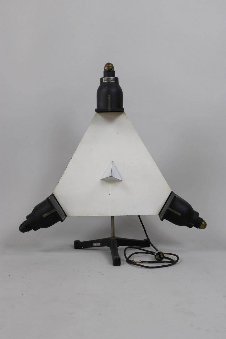 Central Scientific Co. Cenco Industrial Laboratory Light Apparatus with 3 Sockets (1 of 14)