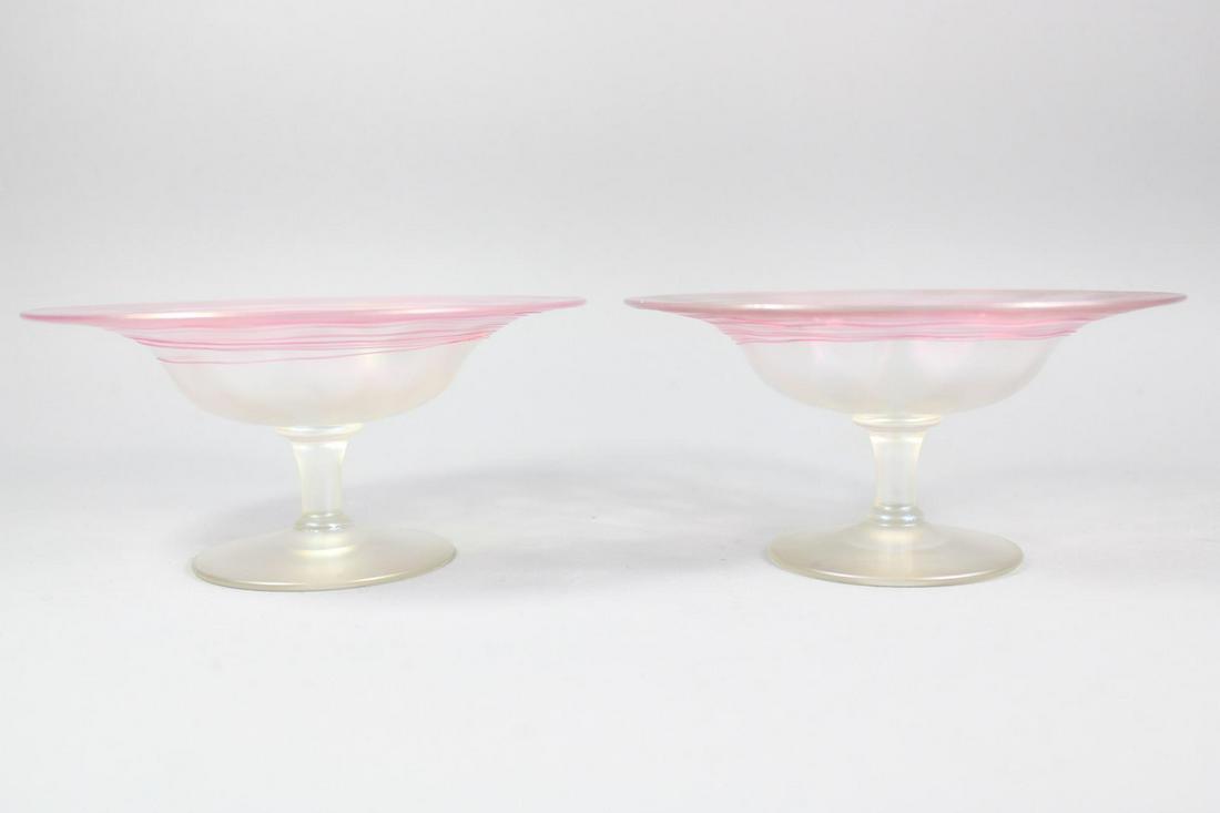 Pair of Steuben Verre de Soie Threaded Glass Dishes (1 of 8)