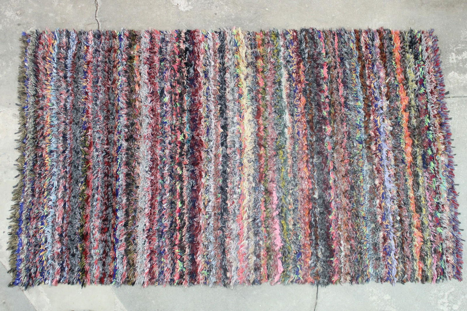 Medium 6x4 Ft Multicolor Striped Mid-Century Modern Shag Rug (1 of 6)