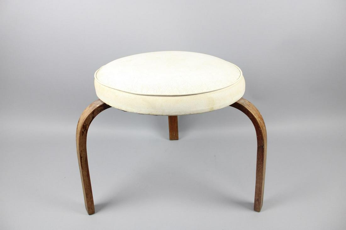 Danish Modern Bent Wood Tripod Leg Stool, Alto Style: Danish Modern Bent Wood Tripod Leg Stool, Alto Style. In the style of Alvar Alto, but with a wider stance or "spider leg" look. Appears to be a darker walnut wood with off-white faded cream leather st
