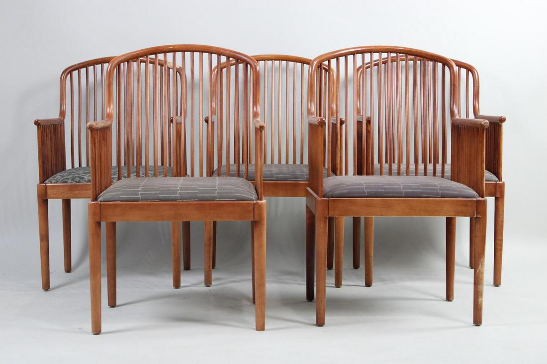Set of 5 Knoll Davis Allen Exeter Spindle Back Arm Chairs: Set of 5 Knoll Davis Allen Exeter Spindle Back Dining Arm Chairs. Vintage chairs designed by Davis Allen for Knoll Studio. Bent wood top frames the continuous back and arm rests, supported by an obsce